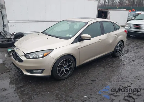 2018 Ford Focus Sel z USA, uszkodzony, nr VIN 1FADP3H20JL255001